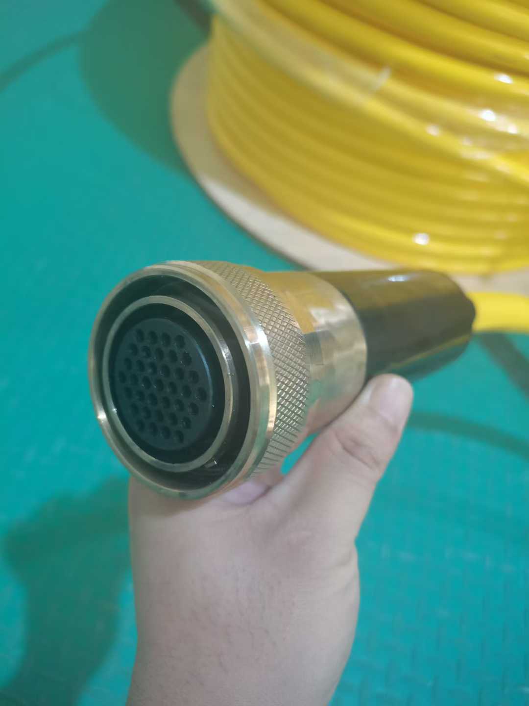 HYSF MCBH/IL4M/F Metal-Housed High-Pressure Underwater Connector with Overmolded Cable